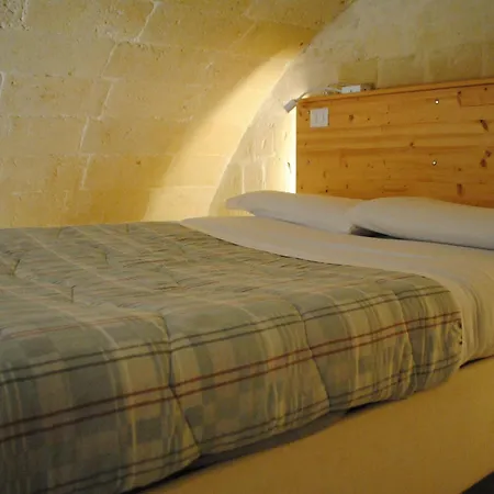 卡萨德乐苏勒酒店 马泰拉